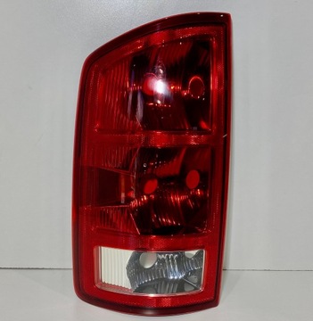 LAMPA TYLNA DODGE RAM 1500 III 55077347AF LEWA