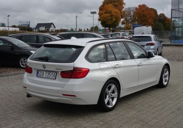 BMW Seria 3 F30-F31-F34 Touring 2.0 318d 143KM 2015 BMW Seria 3 2.0D 143KM Bezwypadkowy Alu Zarejestrowane Zadbany 2.0 Diesel, zdjęcie 12