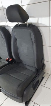 GOLF VI 6 SEDADLA PŘEDNÍ LEVÝ + PRAVÝ KOMPLET #