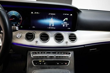 Mercedes Klasa E W213 Limuzyna 2.0 220d 194KM 2020 Mercedes E 220 *4Matic*AMG Line*Salon Polska*I Rej, zdjęcie 19