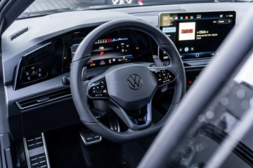 Volkswagen Golf VIII R Facelifting 2.0 TSI 333KM 2025 Volkswagen Golf Variant R 2.0 TSI 4Motion 333 KM, zdjęcie 11