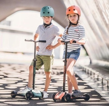 SCOOTANDRIDE HIGHWAYKICK 5 LED СКЛАДНОЙ САМОКАТ СО СВЕТЯЩИМИСЯ КОЛЕСАМИ 5+