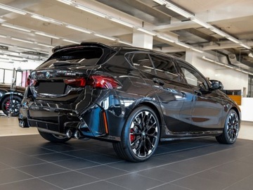 BMW Seria 1 F70 Hatchback M 2.0 M135 300KM 2024 BMW Seria 1 M135 xDrive Hatchback 2.0 (300KM) 2024, zdjęcie 1