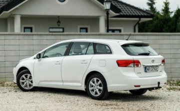 Toyota Avensis III Wagon Facelifting 1.8 Valvematic 147KM 2014 Toyota Avensis 1.8 benzyna 147KM LIFT po serwisie bezwypadkowy 1.8 Benzyna, zdjęcie 12