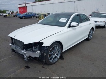 Mercedes Klasa E W213 2022 Mercedes-Benz Klasa E 450, 2022r., 4x4, 3.0L 3.0 Benzyna 362KM, zdjęcie 1