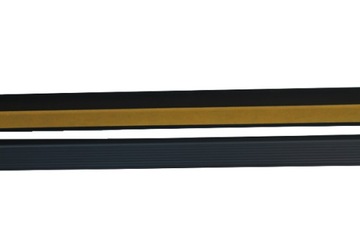 Самоклеящийся противоскользящий лестничный профиль ПВХ 61см