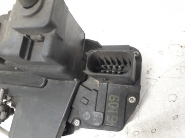 CHEVROLET CAPTIVA 1 I 06-18 ZÁMEK DVEŘE LEVÝ PŘEDNÍ 8-PIN