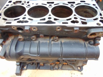 БЛОК AUDI Q5 8R0 2.0 TDI ДВИГАТЕЛЬ CNH 03N023C