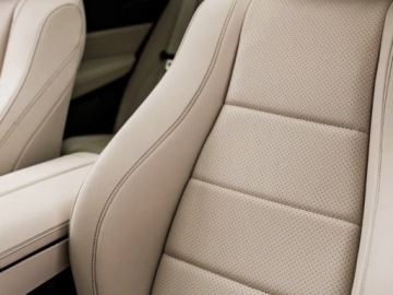 Mercedes GLE V167 SUV Facelifting 3.0 450d 367KM 2026 MERCEDES-BENZ GLE 450 d 4-Matic AMG Line 3.0 (367KM) 2026, zdjęcie 9