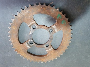 ПРИВОДНАЯ ЗВЕЗДОЧКА МОТОЦИКЛА ROMET ОРИГИНАЛЬНЫЙ CHANCE PRL