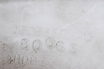 CHRYSLER SEBRING JS NÁDRŽ VYROVNÁVACÍ KAPALINY CHLADÍCÍHO 05058371AD 2.0 B