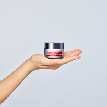 Набор Loreal Revitalift Hyaluronic: дневной крем, ночной крем, сыворотка.