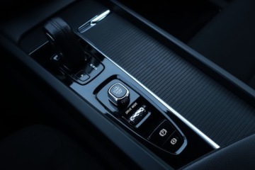 Volvo XC60 II 2021 Volvo XC 60 Bezwypadek SalonPL mildHybrid Tempomat Utrz. pasa ruchu F, zdjęcie 18