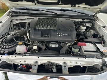 Toyota Hilux 2016 Toyota Hilux dubel kabina, zdjęcie 9