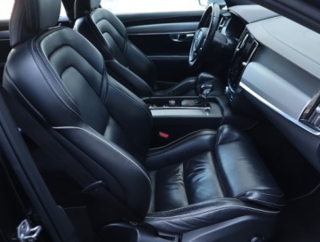Volvo V90 II Kombi 2.0 T4 190KM 2019 Volvo V90 T4, Automat, Skóra, Navi, Klima, zdjęcie 8