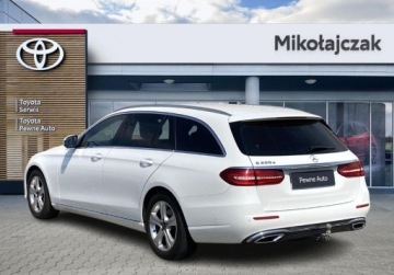 Mercedes Klasa E W213 Kombi 2.0 220d 194KM 2017 Mercedes-Benz Klasa E Avantgarde I 195 KM I Vat23 I Lexus Leszno Toyota M, zdjęcie 2