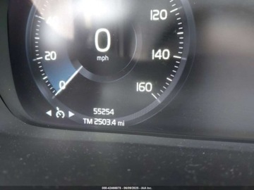 Volvo XC40 Crossover 2.0 T5 247KM 2020 Volvo XC 40 T5 Momentum 2020 2.0l 2.0 Benzyna 248KM, zdjęcie 11