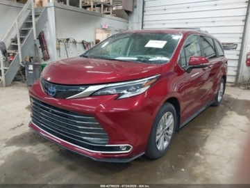Toyota Sienna III 2023 Toyota Sienna Platinum 2023 2.5l 2.5 Hybryda 189KM, zdjęcie 1