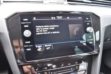 Volkswagen Passat B8 Variant Facelifting 2.0 TSI 190KM 2022 Volkswagen Passat SalonPL 2.0 TSI 190KM DSG Business NaviMatrixKeyLessKame, zdjęcie 18