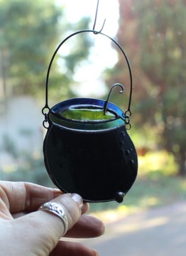 Украшение на Хэллоуин: котел ведьмы, темное украшение