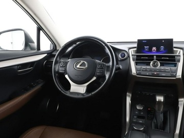 Lexus NX I SUV 300h 197KM 2017 Lexus NX GRATIS! Pakiet Serwisowy o wartości 700, zdjęcie 15
