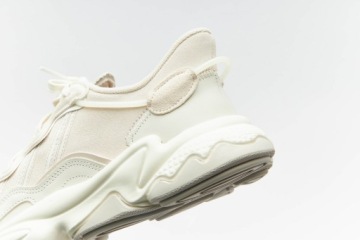 ADIDAS ORIGINALS OZWEEGO