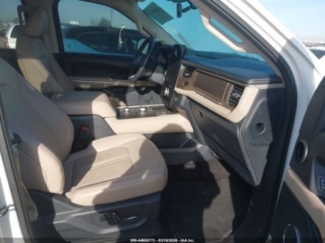 Ford Expedition III 2022 Ford Expedition Limited Max 2022 3.5 Benzyna 400KM, zdjęcie 9