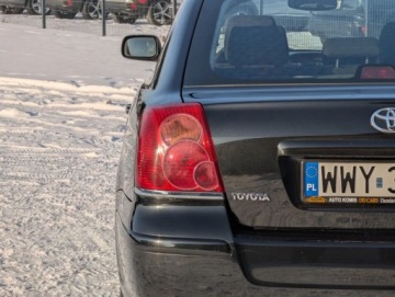 Toyota Avensis II Sedan 1.8 VVT-i 129KM 2004 Toyota Avensis 1.8 VVTI LPG Klima Tempomat Serwis Gwarancja 1.8 129KM, zdjęcie 13