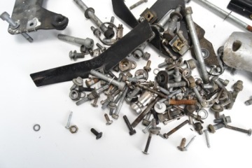 Винты наполнителя рамы BMW F 650 GS 00-08