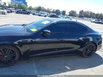 Maserati Ghibli III Sedan Facelifting 3.0 V6 350KM 2021 Maserati Ghibli 2021 MASERATI GHIBLI S 3.0 Benzyna 350KM, zdjęcie 3