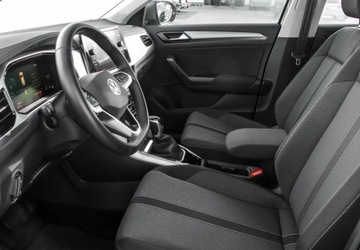 Volkswagen T-Roc I SUV Facelifting 1.5 TSI ACT 150KM 2024 Volkswagen T-Roc 1.5 TSI 150KM DSG Life Fotele Podgrzewane Tempomat Aktywny, zdjęcie 9