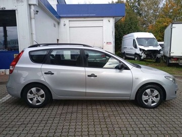 Hyundai i30 I CW Facelifting 1.4 DOHC 109KM 2010 Hyundai i30 1.4i 16v PROSTA benzyna KLIMATYZACJA stan IDEALNY BEZ rdzy 1.4, zdjęcie 21