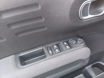 Citroen C3 Aircross  I Crossover 1.2 PureTech 110KM 2019 Citroen C3 Aircross Panoramiczny dach Navi Asystent pasa Serwis 1.2 110KM, zdjęcie 7