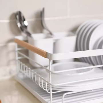 БЕЛАЯ ПОДСТАВКА ДЛЯ СУШКИ ПОСУДЫ, КАПЕЛЬНИЦА С ПОДДОНОМ, ДЕРЕВЯННЫЕ РУЧКИ