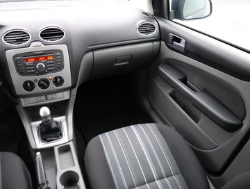 Ford Focus II Hatchback 5d 1.6 Duratec 100KM 2010 Ford Focus 1.6 16V, Klima, zdjęcie 7