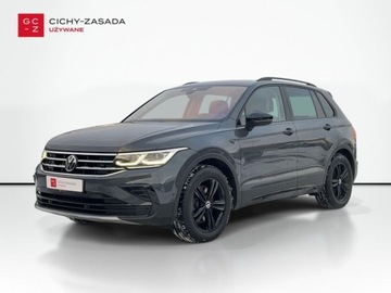 Volkswagen Tiguan II SUV Facelifting 2.0 TDI 200KM 2022 Volkswagen Tiguan 2.0TDI 200KM UrbanSport DSG 4x4 SerwisASO Acc Matrix Kes