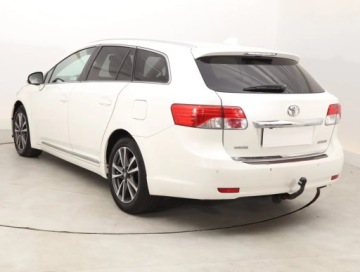 Toyota Avensis III Wagon Facelifting 2.0 D-4D 124KM 2013 Toyota Avensis 2.0 D-4D, Salon Polska, Serwis ASO, zdjęcie 3