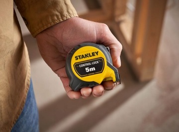 Свернутая лента ControlLock STHT37231 Stanley длиной 5 м