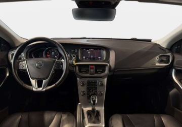 Volvo V40 II Hatchback Facelifting 2.0 T5 245KM 2018 Volvo V40 Inscription 2.0 T5 245KM automat 2018 r., Salon PL, HAK 2.0 245KM, zdjęcie 18