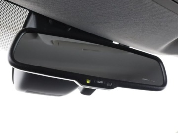 Toyota Auris II Hatchback 5d Facelifting 1.8 Hybrid 136KM 2018 Toyota Auris kamera grzane fotele tempomat, zdjęcie 32