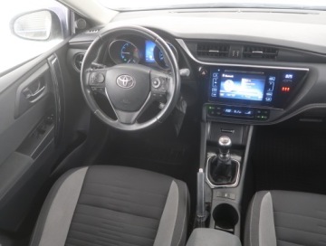 Toyota Auris II Touring Sports Facelifting 1.6 Valvematic 132KM 2016 Toyota Auris 1.6 Valvematic, Salon Polska, zdjęcie 6