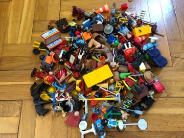 PLAYMOBIL zestaw KLOCKI FIGURKI itp.