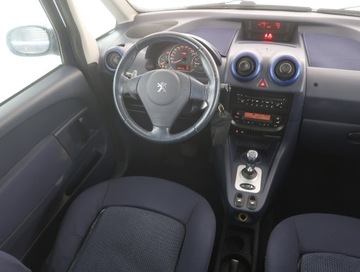 Peugeot 1007 1.6 i 16V 110KM 2005 Peugeot 1007 1.6 16V, Automat, Klima, Klimatronic, zdjęcie 6