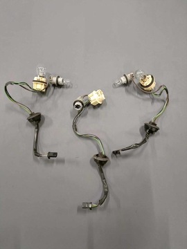 WKŁAD LAMPY OPRAWKA ŻARÓWKI MEGANE III HATCHBACK HB W KLAPĘ PO 2008 R PIŁA