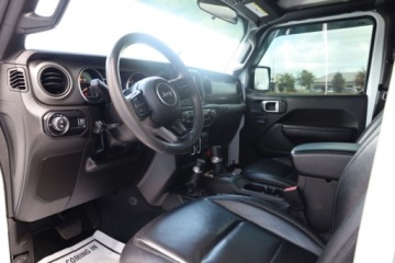 Jeep Gladiator 2023 Jeep Gladiator Willys 2023 3.0 Diesel 260KM, zdjęcie 6