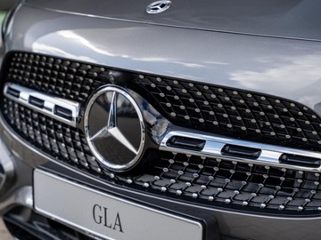 Mercedes GLA II Off-roader Facelifting 2.0 220 190KM 2025 MERCEDES-BENZ GLA 220 4-Matic AMG Line 2.0 (190KM) 2025, zdjęcie 3