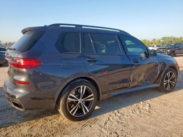 BMW X7 2022 BMW X7 M50i 2022 4.4l 4.4 Benzyna 523KM, zdjęcie 3