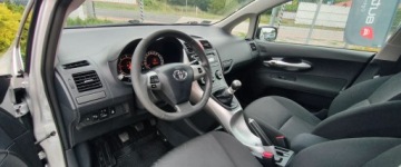 Toyota Auris I Hatchback 1.4 D-4D 90KM 2010 Toyota Auris Salon POLSKA Zadbana Brak korozji Zobacz 1.4 Diesel 90KM, zdjęcie 14