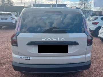 Dacia Jogger 2025 Od ręki - Journey 7-miejsc 1.8 Full Hybrid 155KM, zdjęcie 3