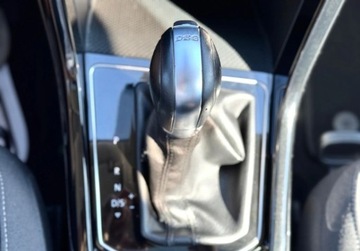 Volkswagen Touran III 2.0 TDI 150KM 2016 Volkswagen Touran 2.0 TDI CR TOP LED DSG Nvi kamera PDC Highline Panorama, zdjęcie 22